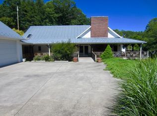 53 Lillians Ln, Bakersville, NC 28705