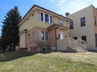 1517 Barton Ave, West Bend, WI 53090