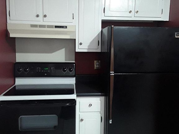 5th image of 3404 Laredo Dr #A
