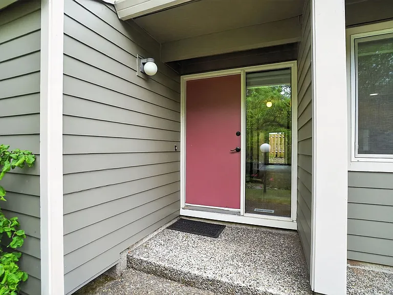 9225 SW Chelan Pl — Photo 3