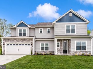 512 Abigail Ave, Waynesboro, PA 17268