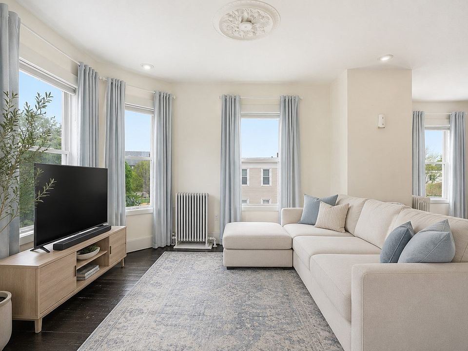 1st image of 28 Church St #3