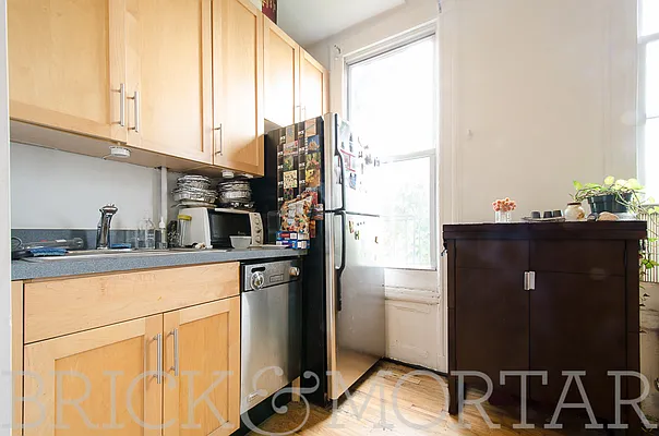 Rented by Brick&Mortar | media 7