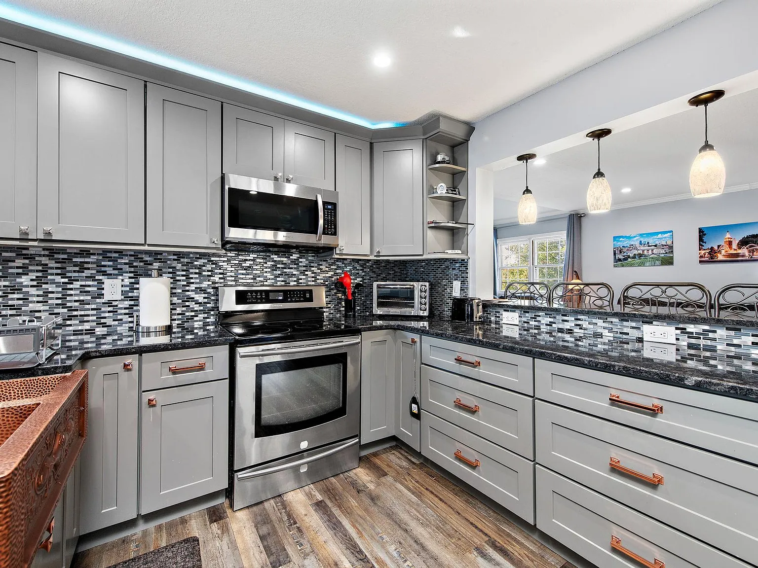 4 bed, 5.5 bath, 3600 sqft, $1,213 — Photo 4