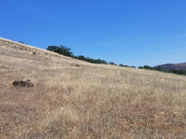 3238 Wolf Creek Road, Clearlake Oaks, CA 95423