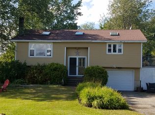 49 Union Rd, Stratham, NH 03885