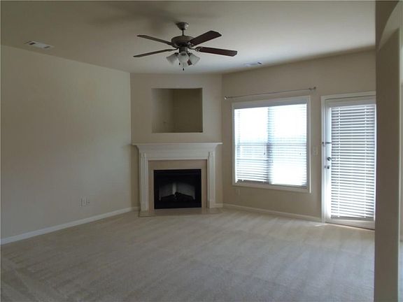 3rd image of 279 Oakland Hills Way