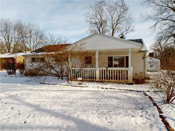 9324 Briar Dr, Streetsboro, OH 44241