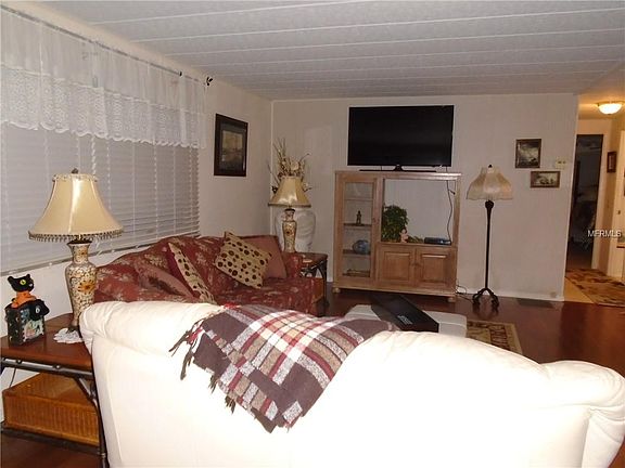 2nd image of 10356 N Lake Dr #120
