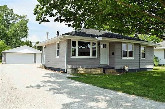 1113 W Mill Rd photo 1
