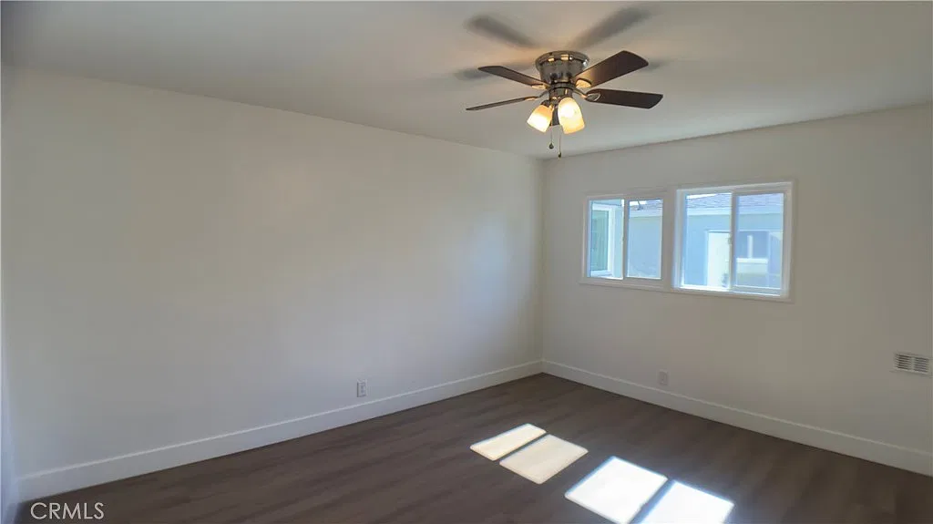 622 N Olive St — Photo 4