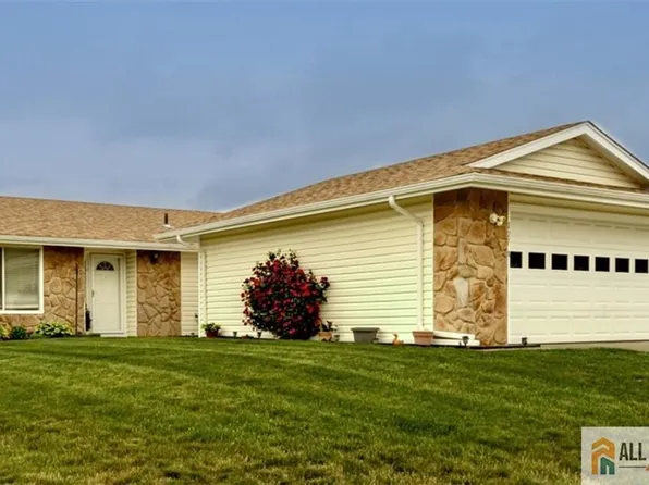 227 Convent Rd, Monroe Township, NJ 08831
