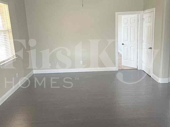 4th image of 1207 Cedar Branch Dr