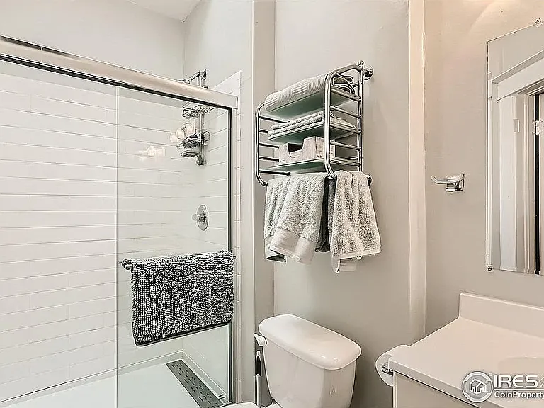 1219 E 25th Ave — Photo 12