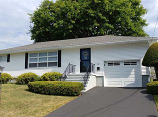 40 Lee Ave, Gloversville, NY 12078