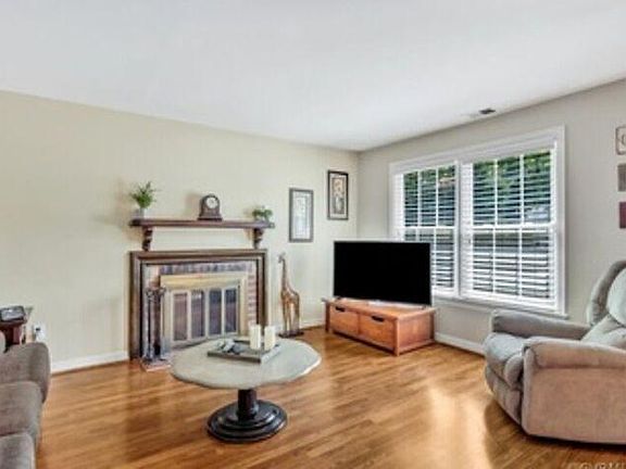 5th image of 1822 Cambridge Ct