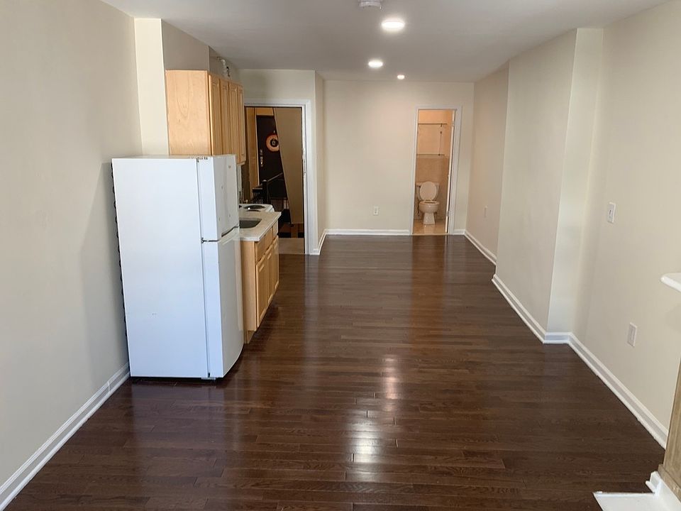 2nd image of 51 W 8th St APT 13