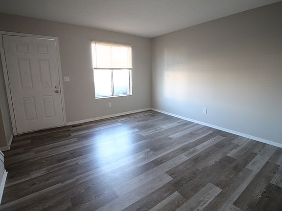 3rd image of 2767 Walden Bluff Ct