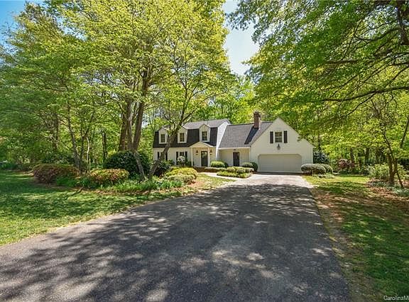 2nd image of 204 Woodleigh Dr