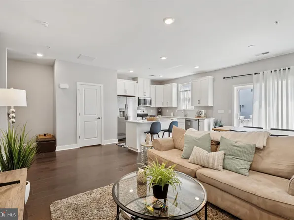 957 Skylar Ct, Phoenixville, PA 19460