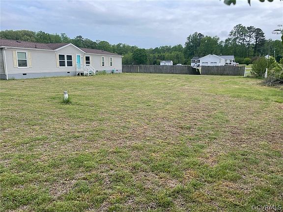 3rd image of 7375 Farmers Dr