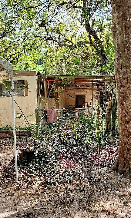 1st image of 28 Wildwood Dr