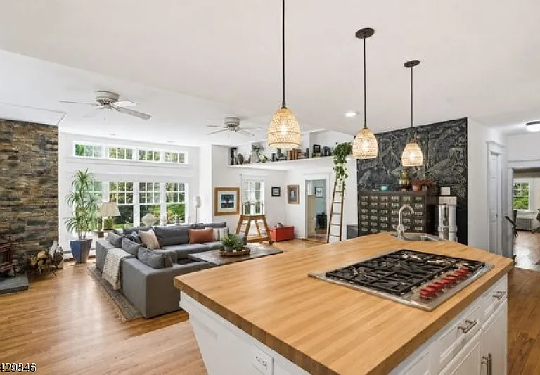 12 Cold Springs Rd — Photo 15