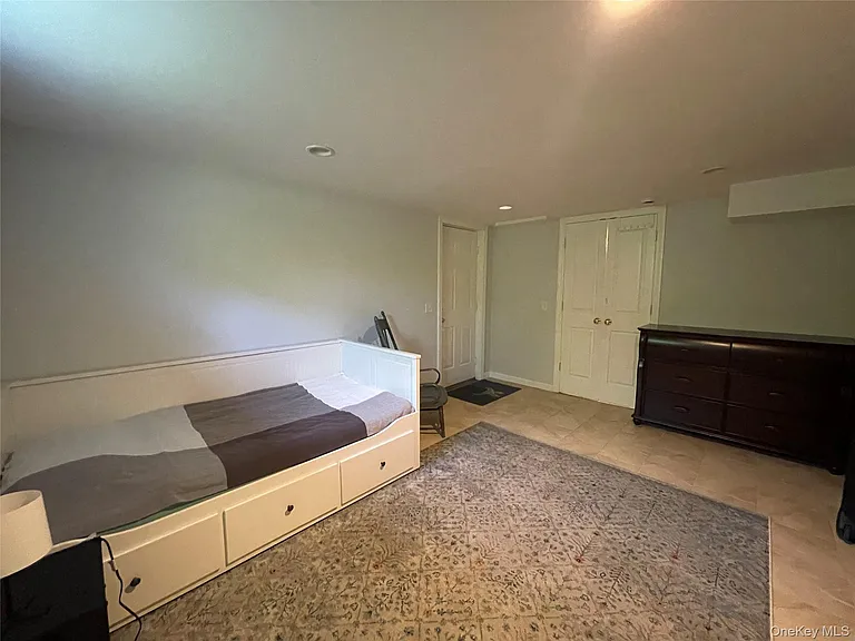 46 Maple Ave — Photo 12