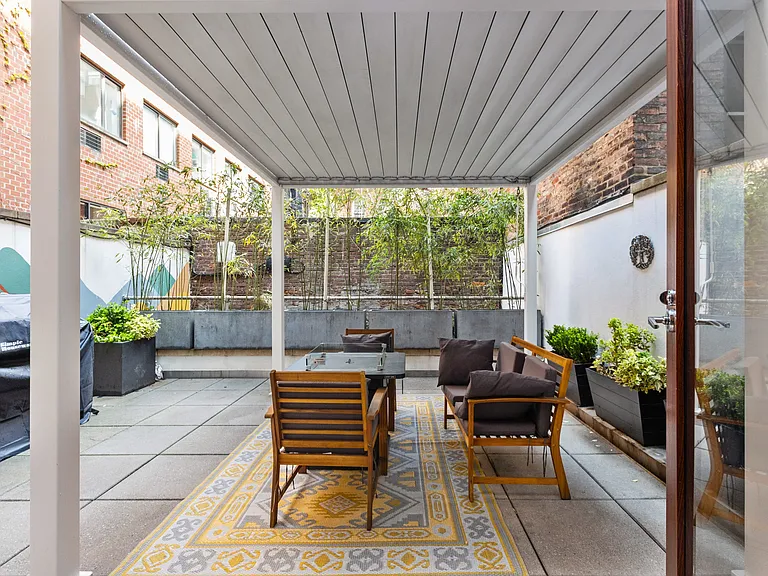 459 W 44th St #A — Photo 44