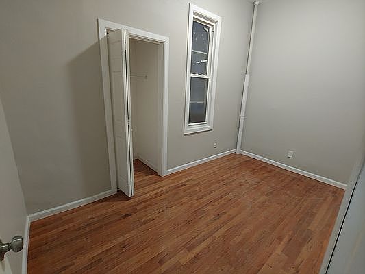4th image of 1125 Forest Ave #2