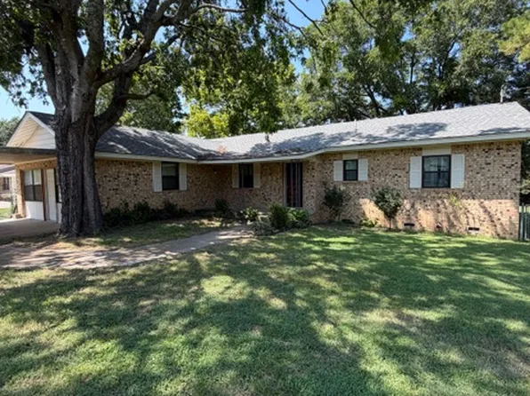 402 W Cowley Ave, Coalgate, OK 74538