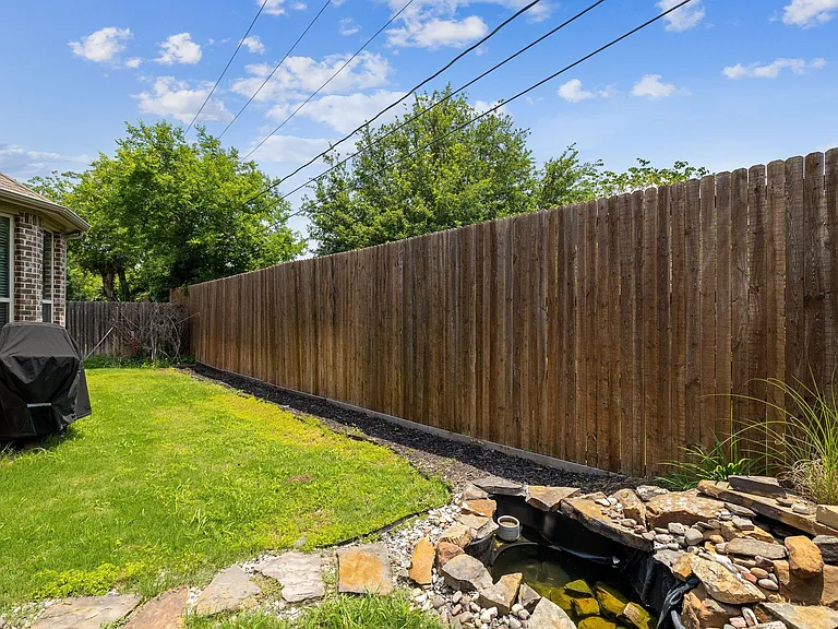 7148 Chelsea Dr — Photo 35