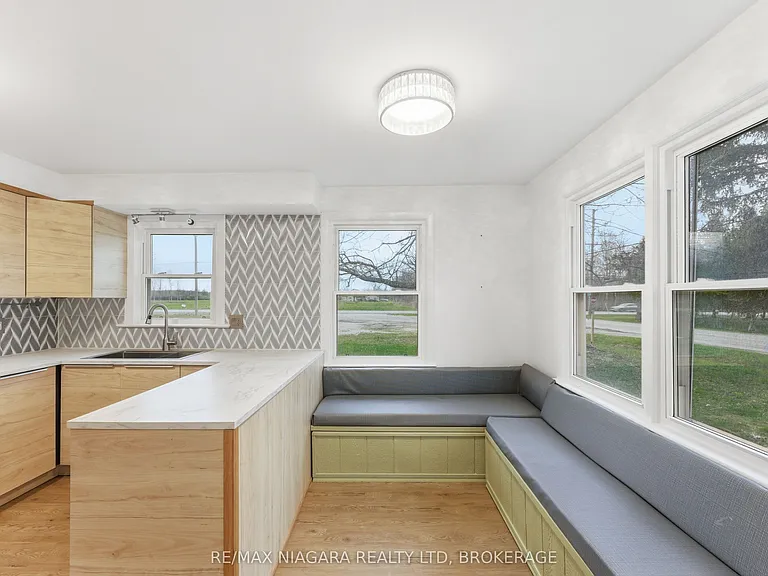 355 Bernard Ave — Photo 6