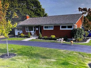 252 Brush Mountain Rd, Hollidaysburg, PA 16648