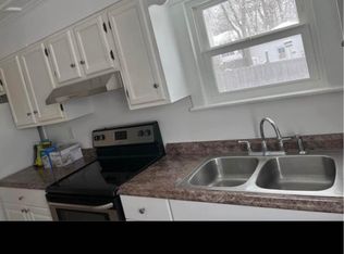 4 Spring Pl, Waterville, ME 04901