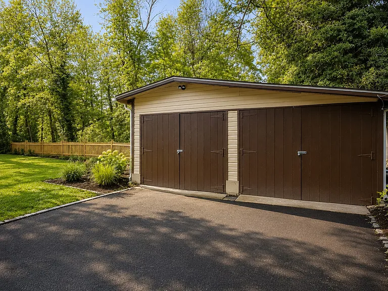 1 Edgehill Rd — Photo 30