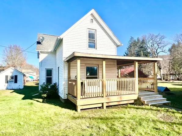 12 1/2 Vine St #1, Warren, PA 16365