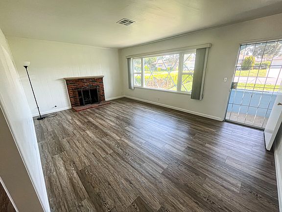 2nd image of 1277 Wellwood Ave