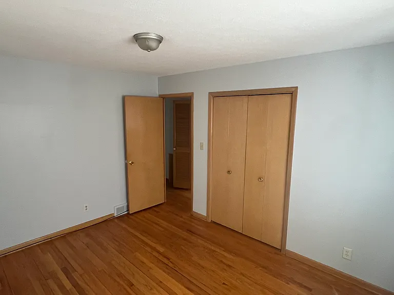 30911 Roosevelt Rd — Photo 2