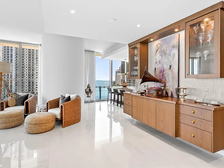 300 Biscayne Boulevard Way #901E — Photo 10
