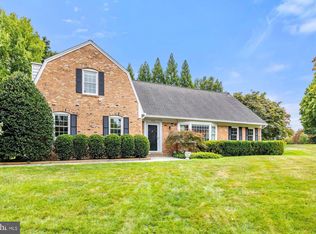 9721 Spring Ridge Ln, Vienna, VA 22182