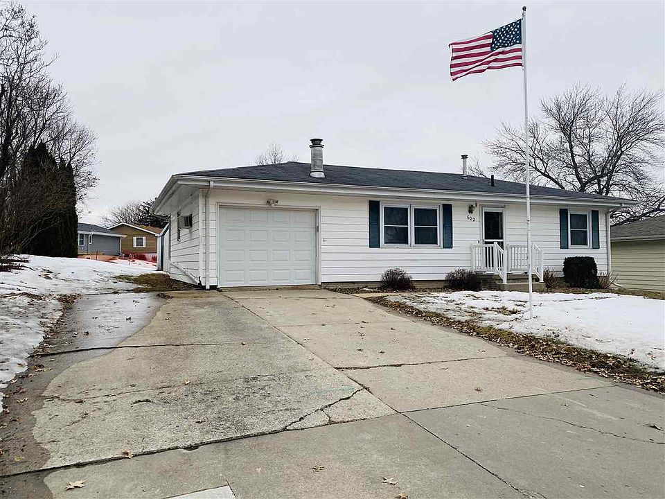 1st image of 602 Hampton Dr