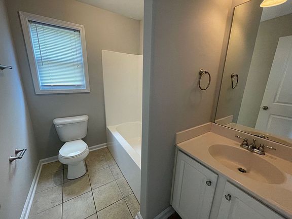 5th image of 170 Jonas Ave Unit 8