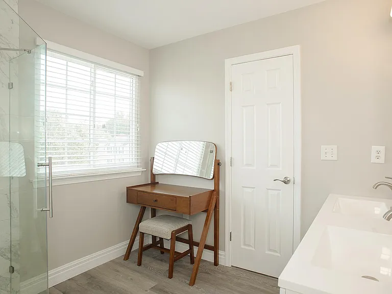 1772 Grande View Ave — Photo 28