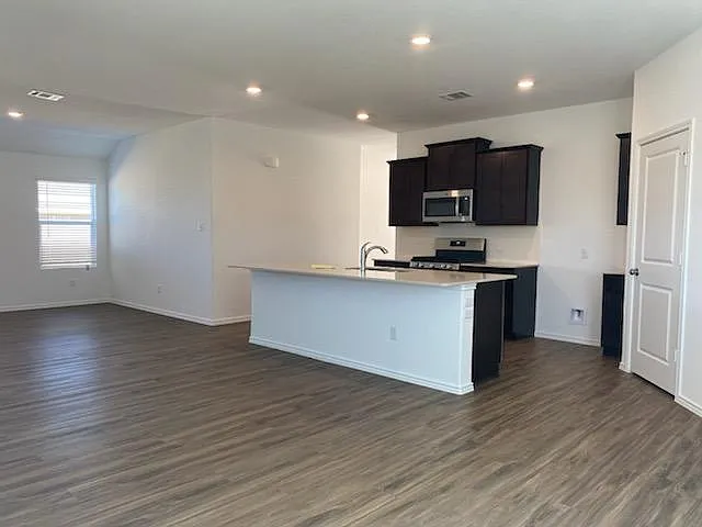 3214 Dusted Daisy St — Photo 5