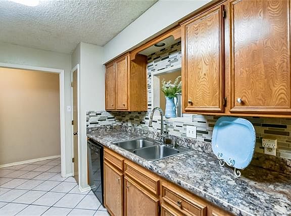 5th image of 2617 Blue Quail Dr
