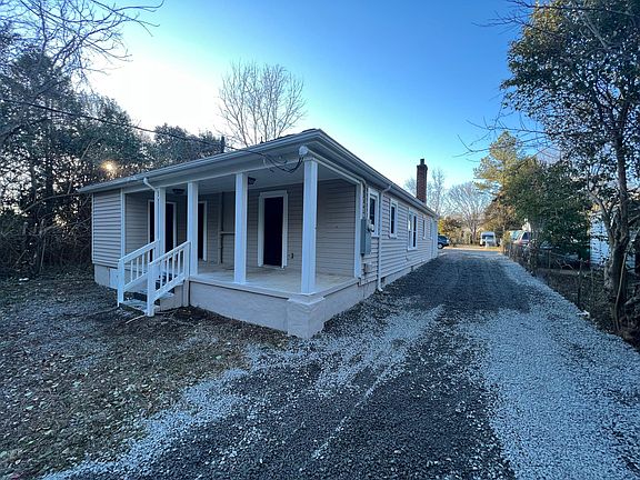 3rd image of 2300 Olando St