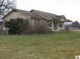 3868 State Route 1748 St, Fancy Farm, KY 42039