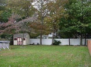 168 Division Ave, West Sayville, NY 11796