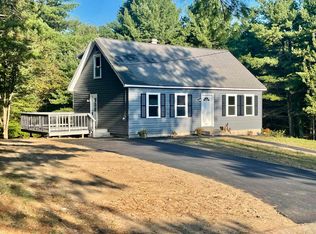 15 Horseshoe Ln, Londonderry, NH 03053